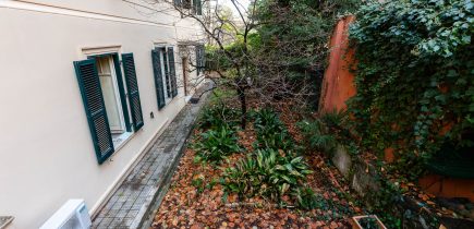 Via Del Giuba , piano terra con giardino.