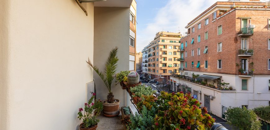 ADIACENTE SAN GIOVANNI, VIA POPULONIA