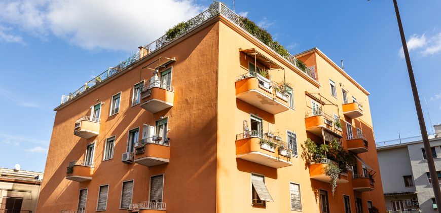 Adiacente Largo Bradano , Via Pusiano.